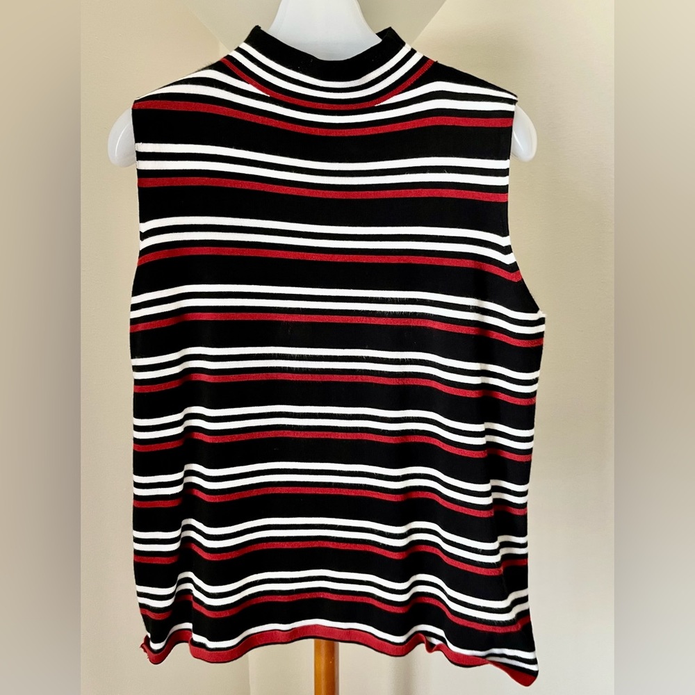 Nine West striped knit sleeveless top. Size XL.